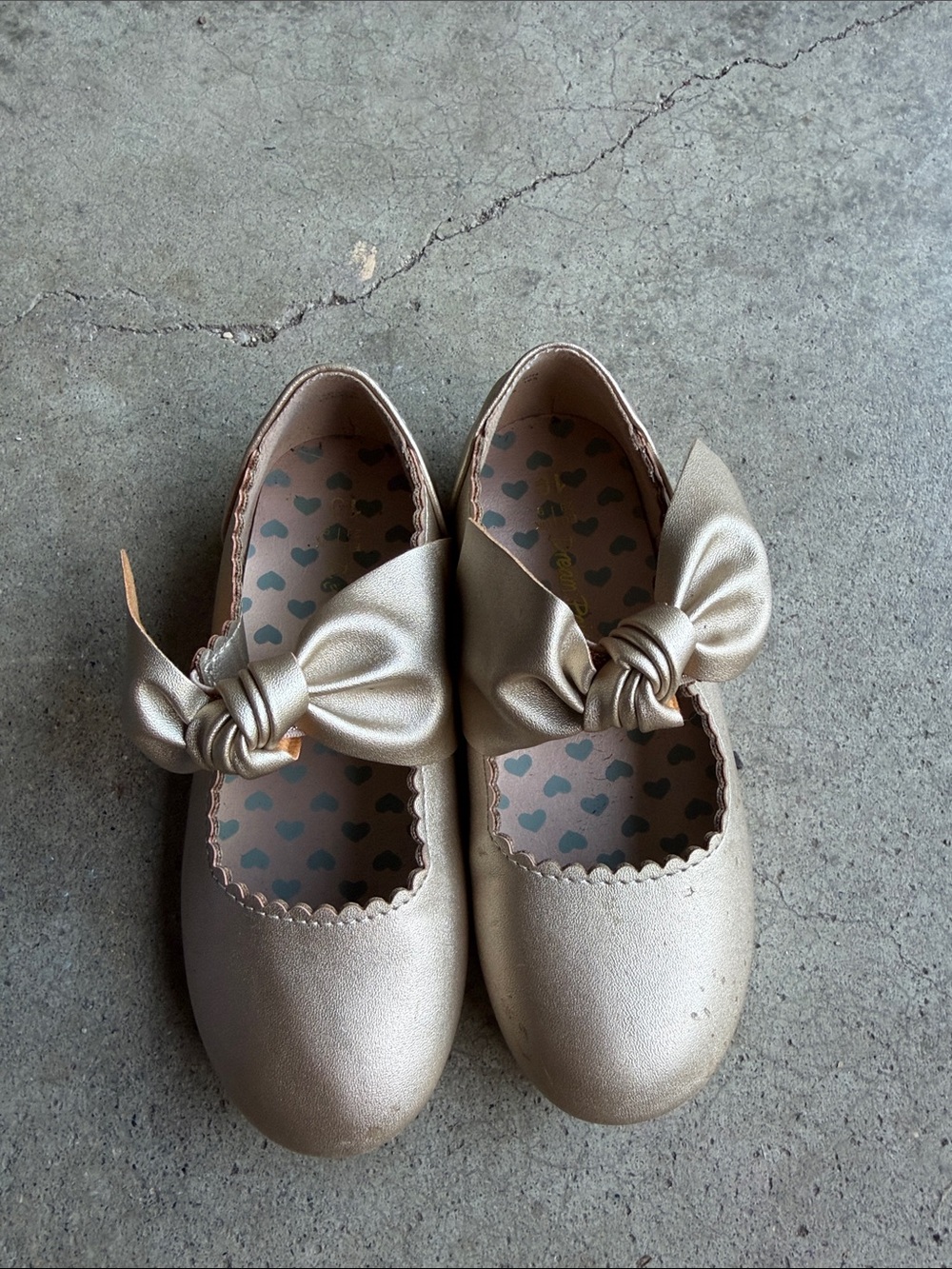 Girls Metallic Gold Bow Mary Jane Shoes - Kids